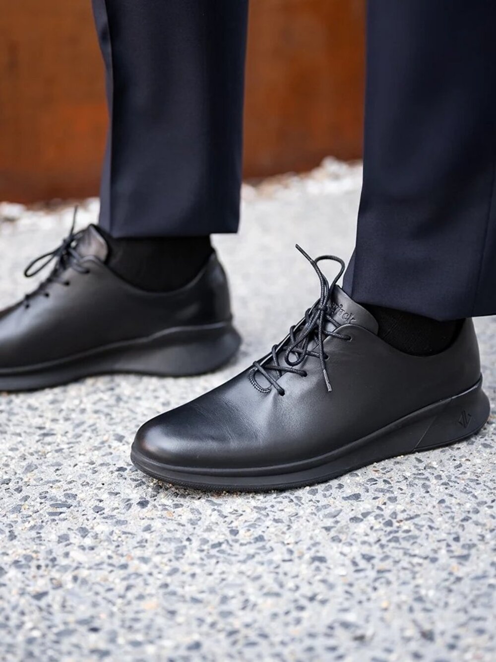 Amberjack Whole Cut Hybrid Black Leather Dress Shoe Modern Men 11.5M Retail $225
